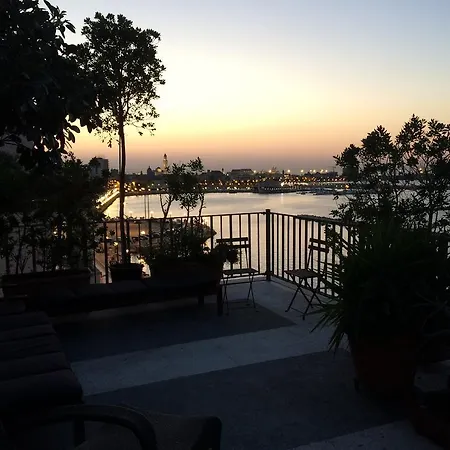 B&B Attico Nazioni Del Mare 바리