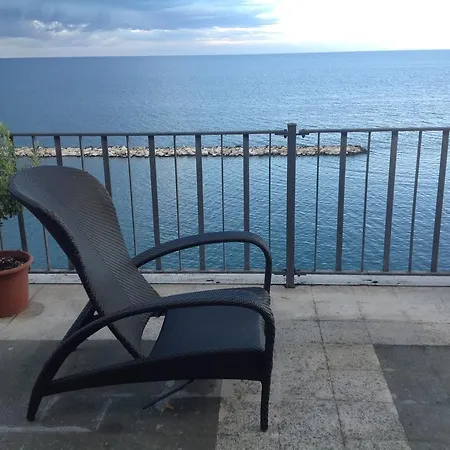 Attico Nazioni Del Mare 바리